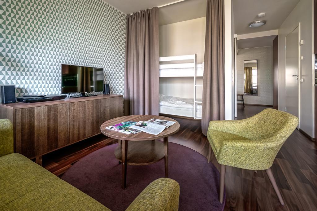 Forenom Serviced Apartments Espoo Tapiola Δωμάτιο φωτογραφία