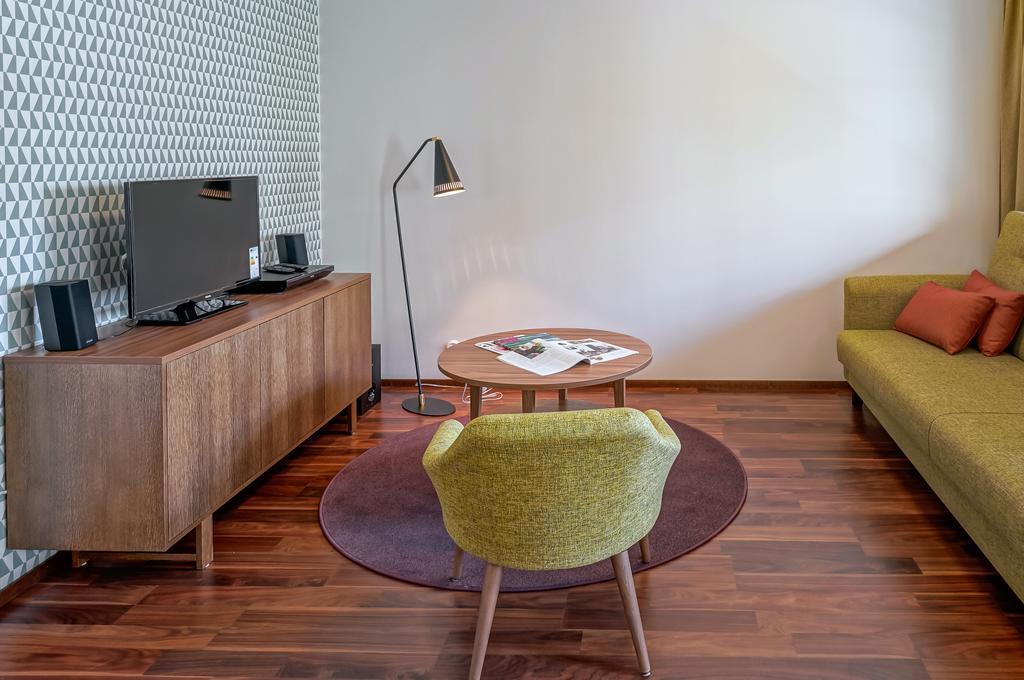 Forenom Serviced Apartments Espoo Tapiola Δωμάτιο φωτογραφία